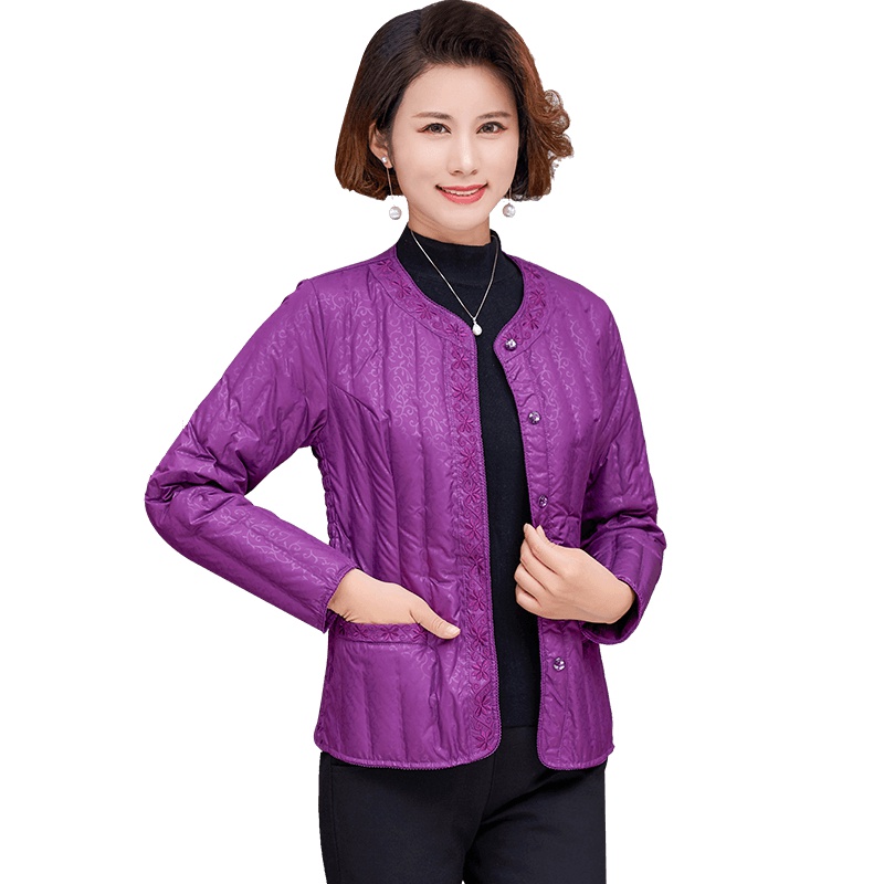 雪中飞2019秋冬新款轻薄羽绒服女士短款妈妈装修身内胆