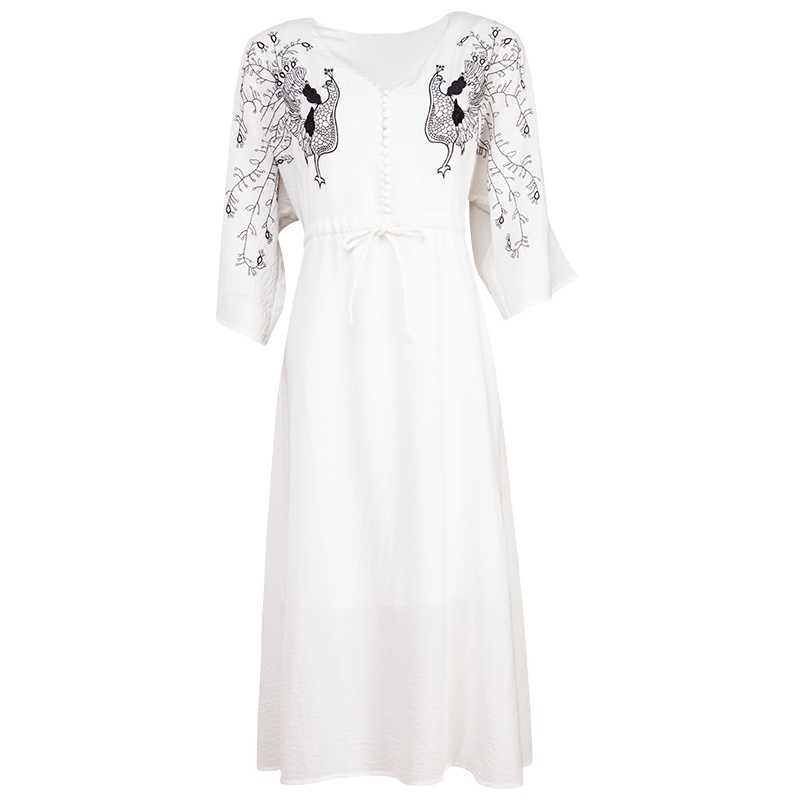 晚白 新品简约印花中袖V领系带收腰中长大摆连衣裙