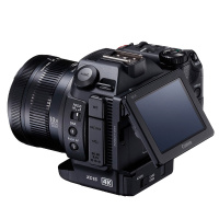 佳能(Canon)XC15 4K 新概念专业数码摄像机 含4K专业储存卡、摄像三脚架、读卡器、便携摄影包