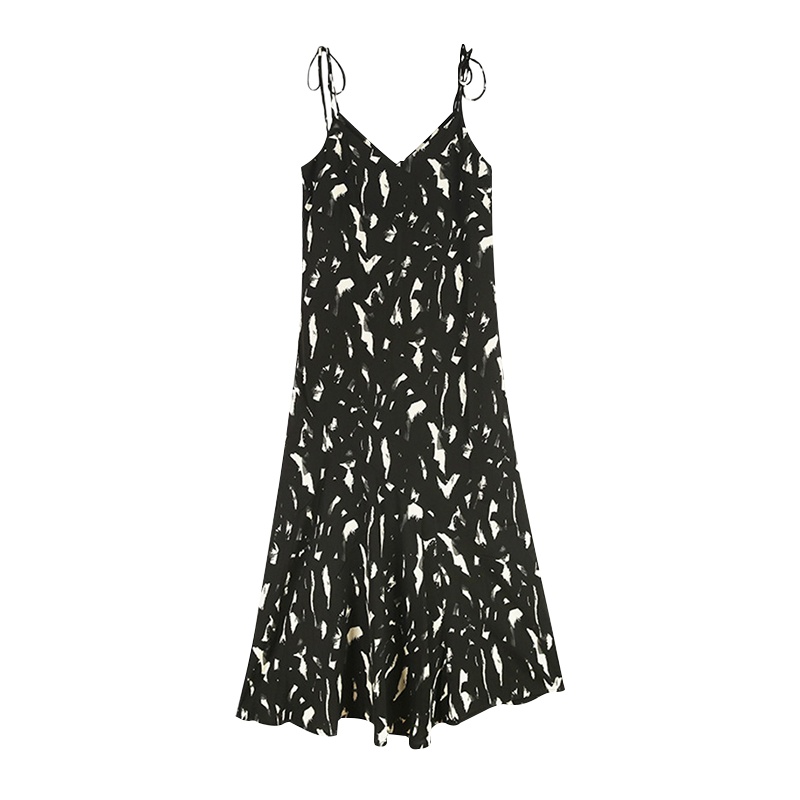 如熙中长款碎花百褶黑色吊带连衣裙海边渡假无袖背心裙