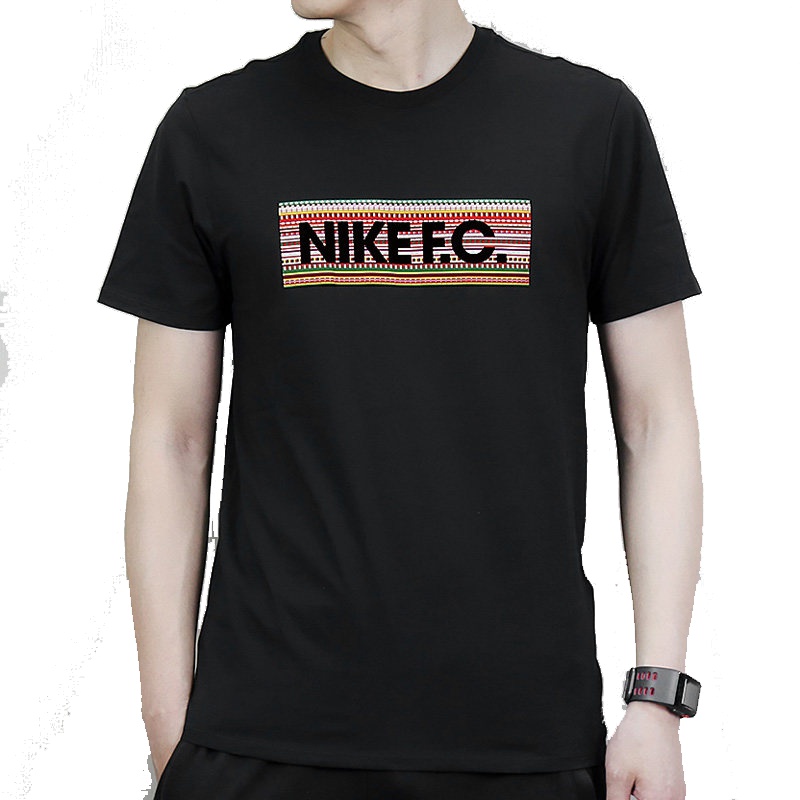 耐克（NIKE）男款运动休闲上衣圆领短袖T恤911403