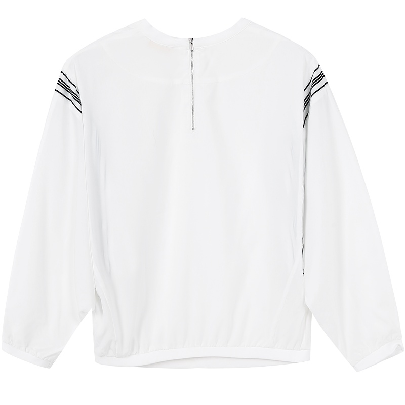 艾莱依2018新款女蝙蝠袖宽松T恤时尚条纹撞色上衣667X013016