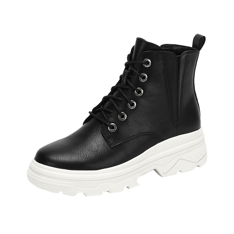 达芙妮冬新款帅气个性BF风户外休闲马丁靴女