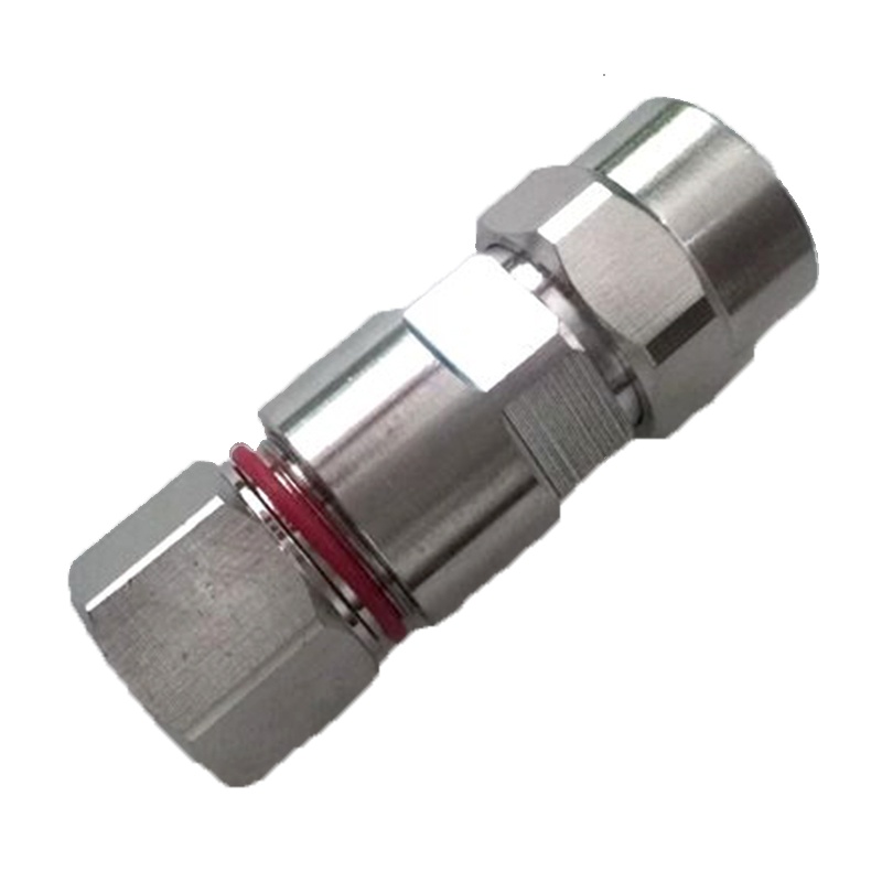 DB943 串口超柔1/2N公 连头