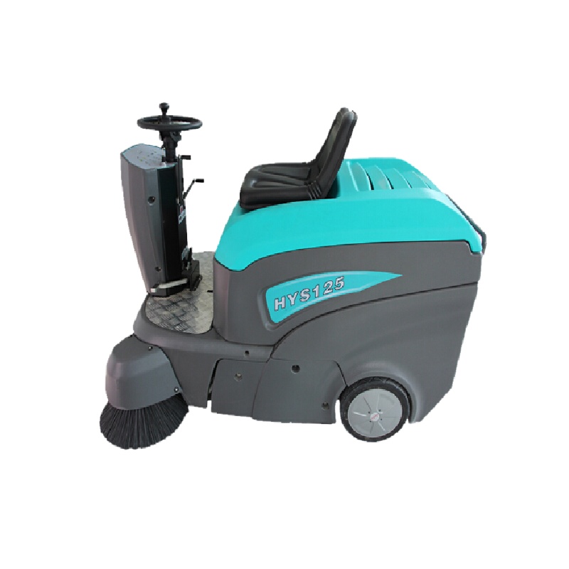 超宝 驾 驶 式 扫地机 HYS125