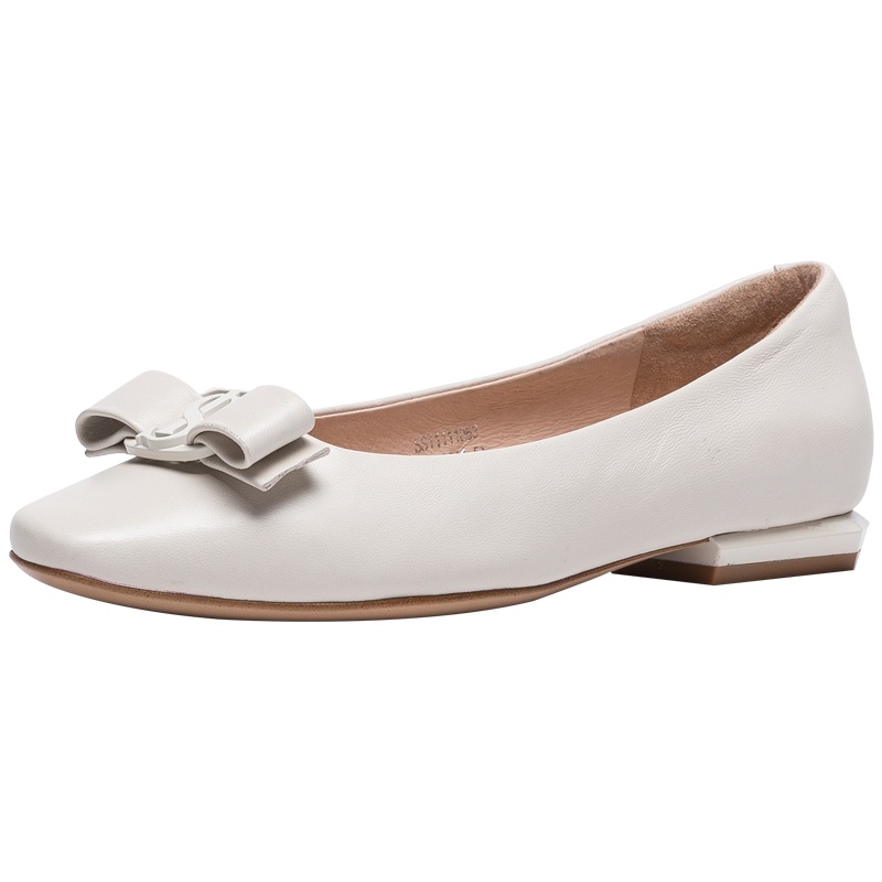 St&Sat/星期六新款百搭休闲气质尖头平底女浅口单鞋SS11111063