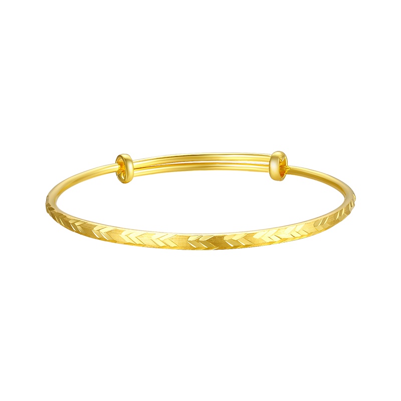 周大生黄金手镯足金女款推拉镯新品精美车花顺纹结婚金镯子