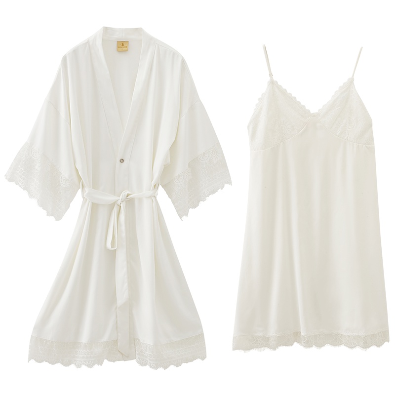 苏宁极物 女式柔软浴袍拼接蕾丝中袖两件套家居服套装睡衣睡裤时尚简约