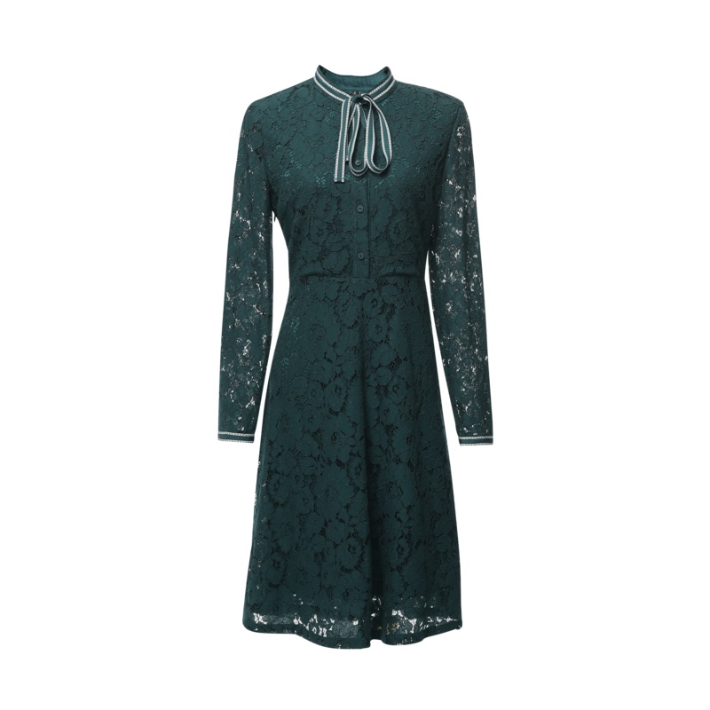 欧昵雪立领套头系带蝴蝶结长袖收腰镂空蕾丝连衣裙女