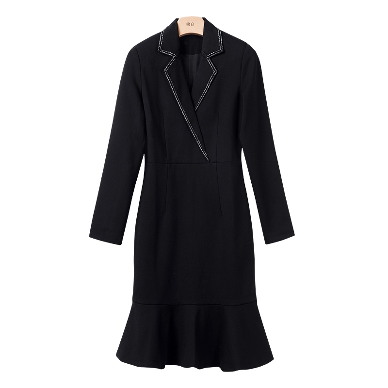 晚白2020秋冬新品纯色通勤长袖修身显瘦包臀鱼尾裙西装裙连衣裙女