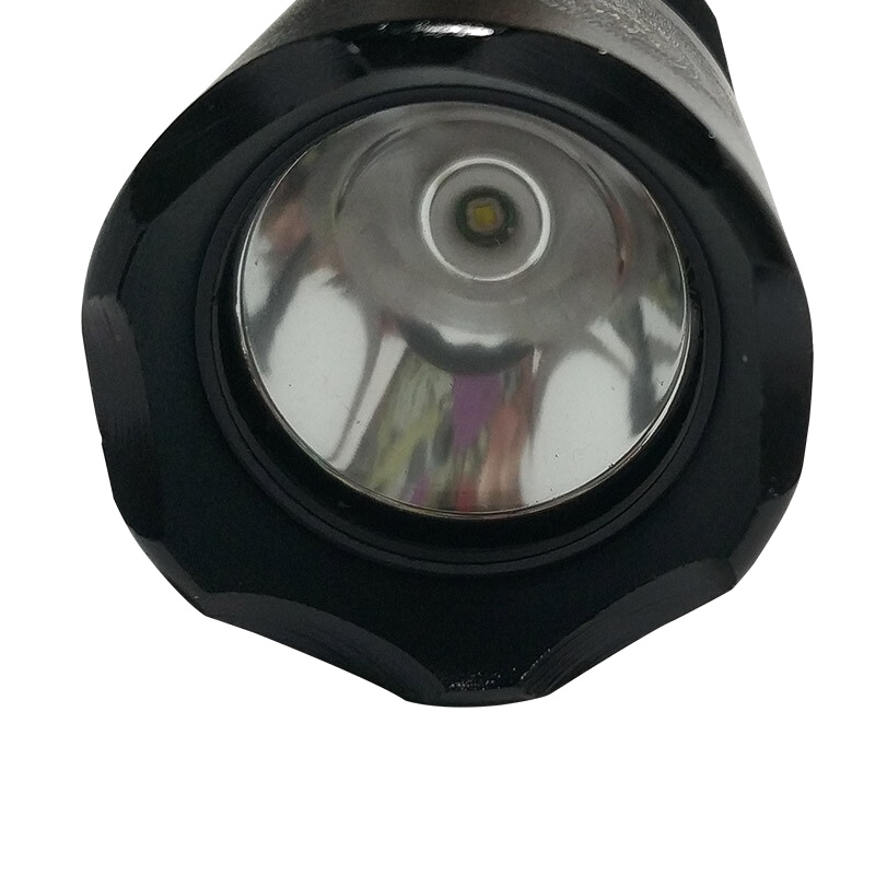 丛林狐二代强光手电筒远射充电户外车载巡逻LED战术手电