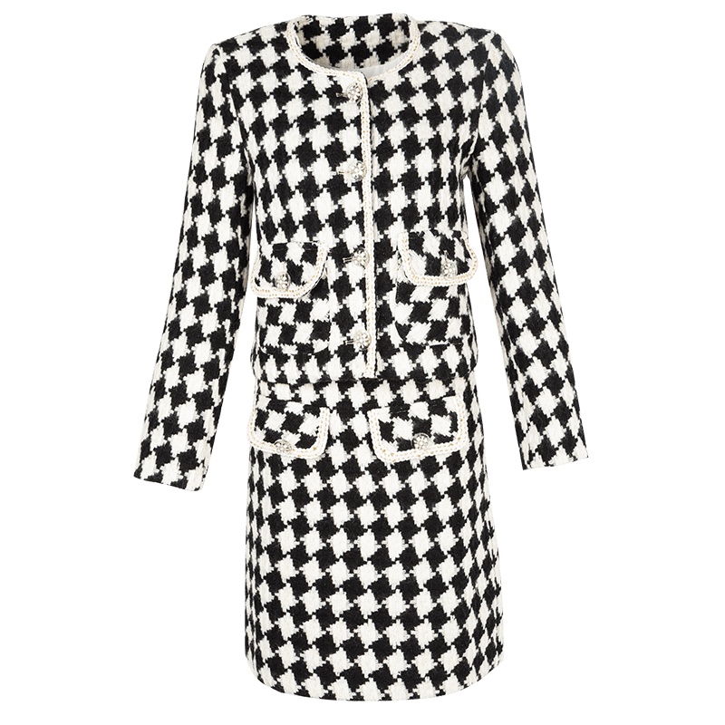 晚白2020冬季新品时尚两件套外套包臀裙半裙格子小香风毛呢套装女