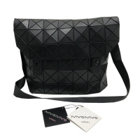 菱格三宅世家(MVO MVO LGSZSJ)吴奇隆同款几何菱格包单肩包斜跨包明星同款时尚潮流男女包