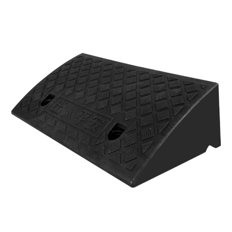 海斯迪克 gnjz-1067 塑料斜坡垫 上坡垫马路牙子 台阶板路沿坡 阶梯坡三角垫汽车爬坡垫 黑色9cm高