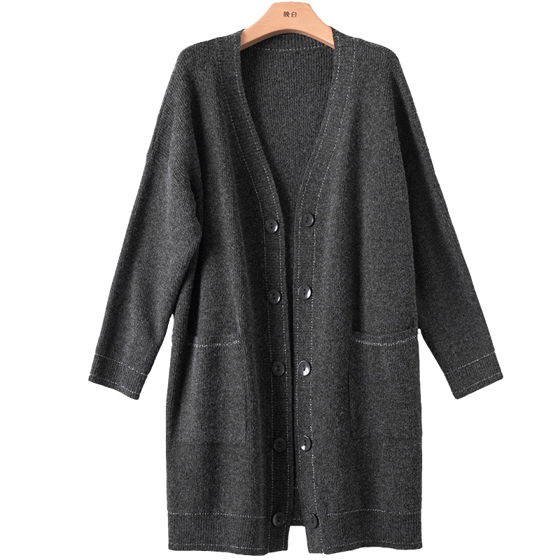 晚白2020秋冬新品通勤纯色V领长袖休闲宽松毛衫针织衫单排扣外套女