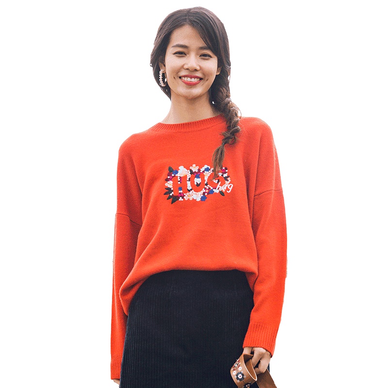 茵曼春季新款圆领套头毛衣女宽松落肩文艺小清新字母绣花百搭