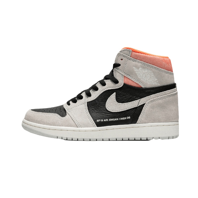 NIKE/耐克 男鞋 AIR JORDAN 1 RETRO HIGH OG 麂皮耐磨实战篮球鞋555088-018
