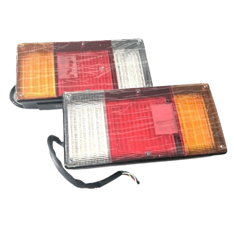 东风EQ1118左后组合灯总成 原厂正品 超长质保