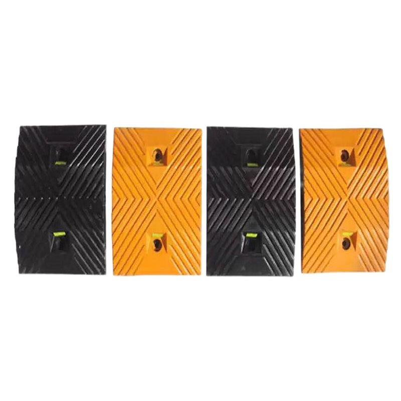 橡胶减速带人字形公路减速板道路减速带交通设施汽车缓冲带 25cm长橡胶减速带(1米)