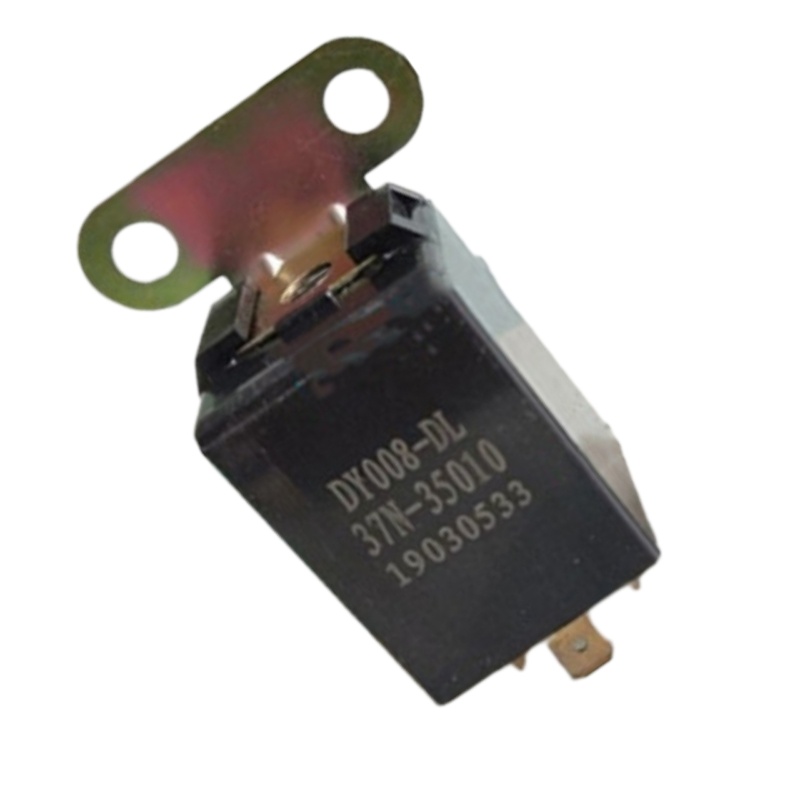 东风EQ1118GA 双闪继电器