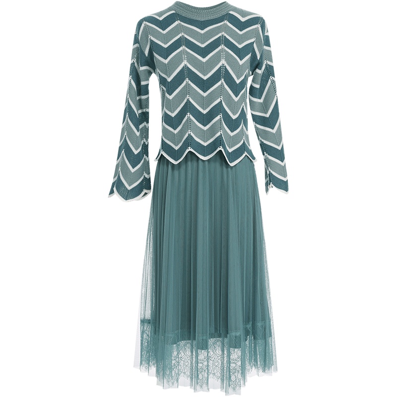 欧昵雪圆领波浪纹宽松毛衣女蕾丝网纱吊带裙连衣裙两件套装