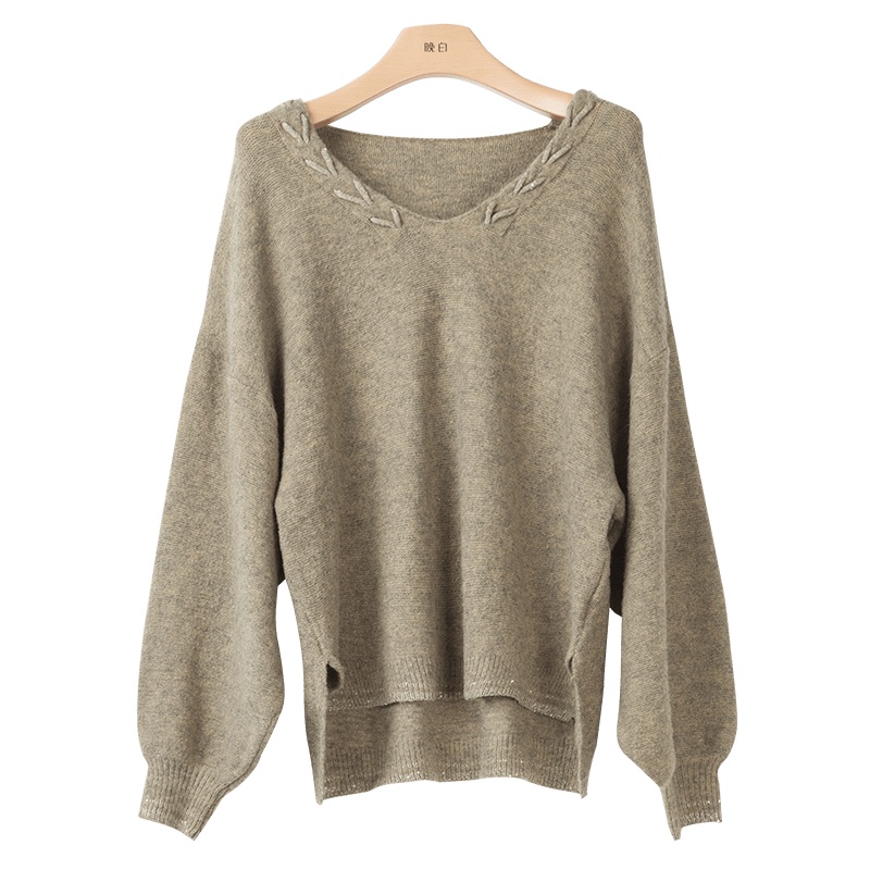 晚白2020春季新品通勤百搭简约纯色V领休闲宽松长袖毛衣针织衫女