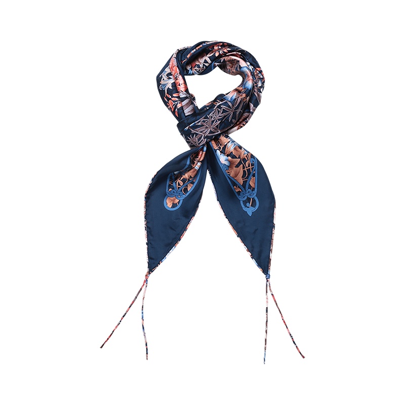 Salvatore Ferragamo 菲拉格慕 女士 丝质GIARDINO三角形丝巾围巾披肩320281