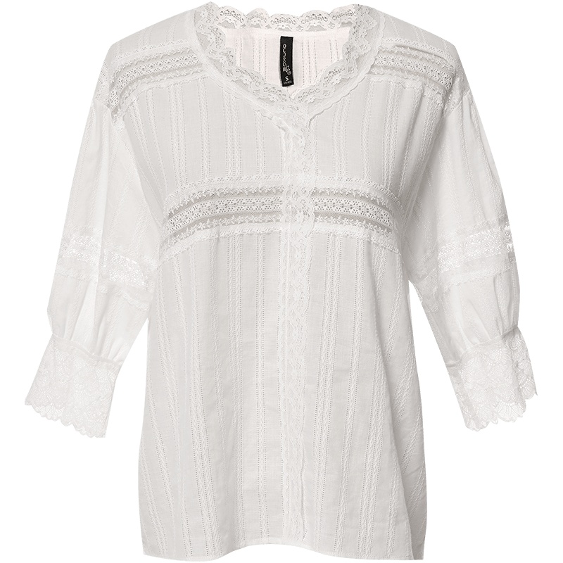 欧昵雪夏季蕾丝花边V领遮肚子镂空显瘦小衫女五分袖上衣