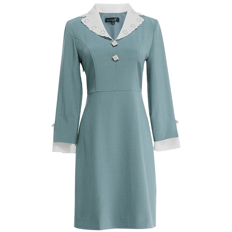 欧昵雪镂空绣花翻领九分喇叭袖连衣裙女高腰直筒裙子