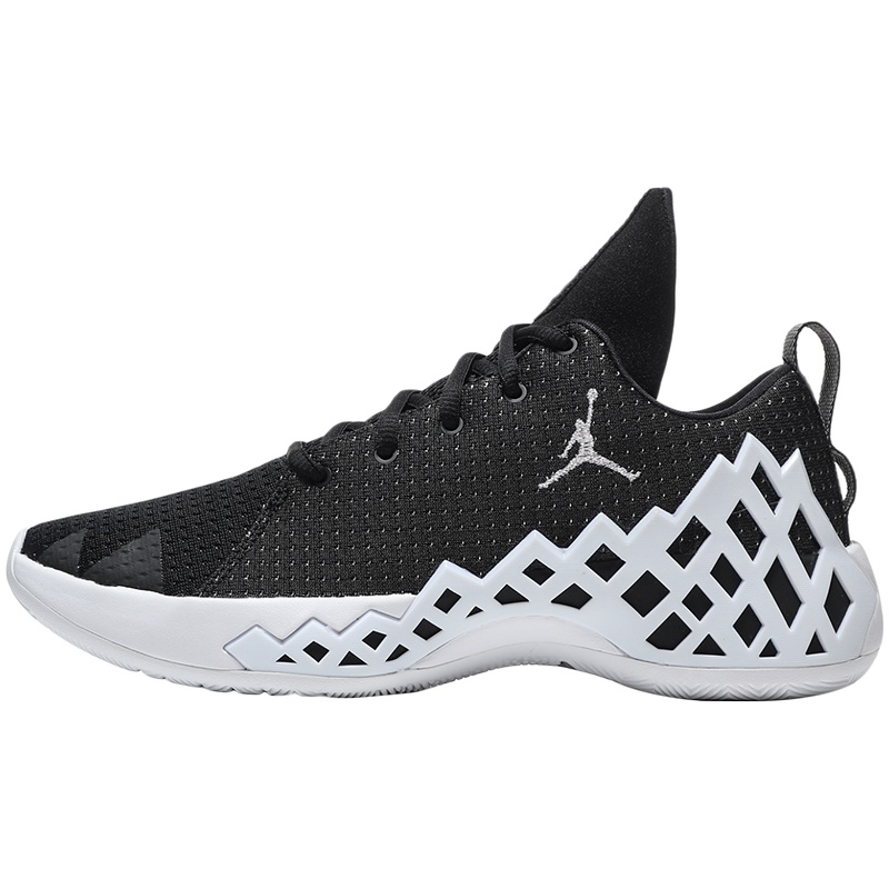 NIKE耐克男鞋篮球鞋JORDAN实战训练舒适黑白运动鞋CI1207