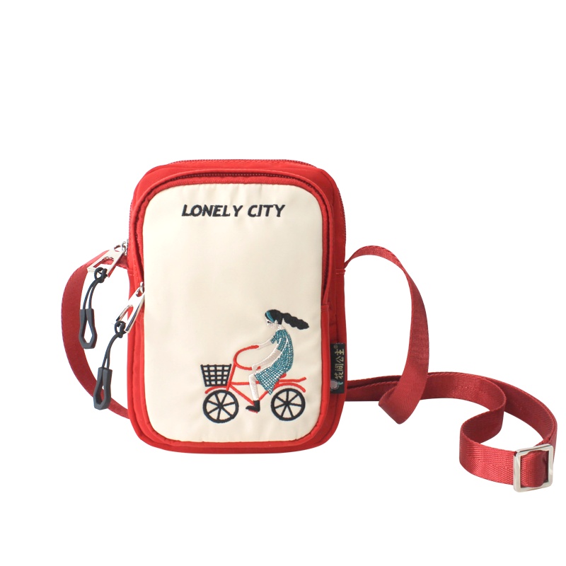 花间公主孤寂之城小清新尼龙防水面料女包包2021春季新款小斜挎刺绣手机包