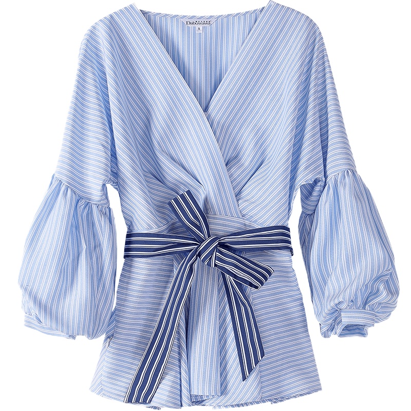 粉红大布娃娃 时尚V领灯笼袖衬衫