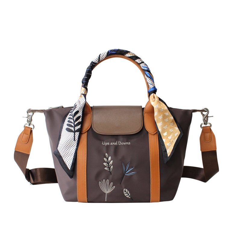 花间公主浮沉2021新款春季刺绣丝巾尼龙防水帆布包包女士斜挎手提饺子包