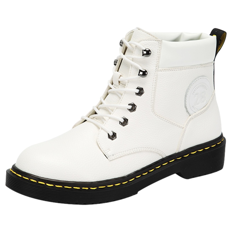 达芙妮马丁靴冬新款平底圆头休闲系带短靴女高帮鞋