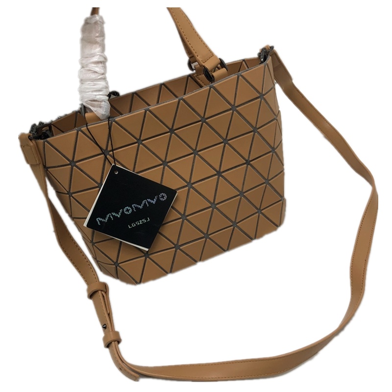 菱格三宅世家(MVO MVO LGSZSJ) 几何菱格水晶包小号mini水桶包斜挎单肩手提包女