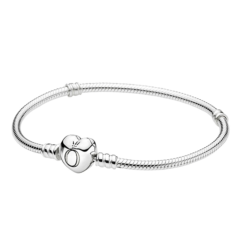 PANDORA/潘多拉 爱心扣925银基础蛇骨手链 女士 银饰 送恋人 590719