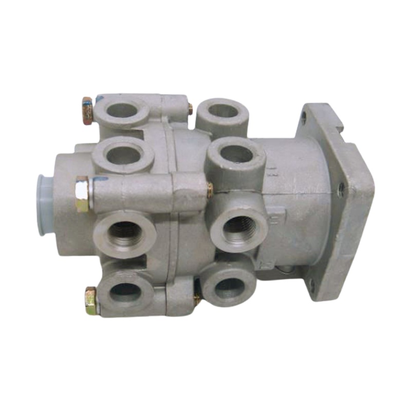 东风EQ1118 制动总泵 刹车总泵