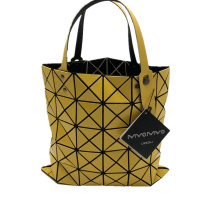 菱格三宅世家(MVO MVO LGSZSJ) 6格女包亮面菱格手提斜挎包单肩女包