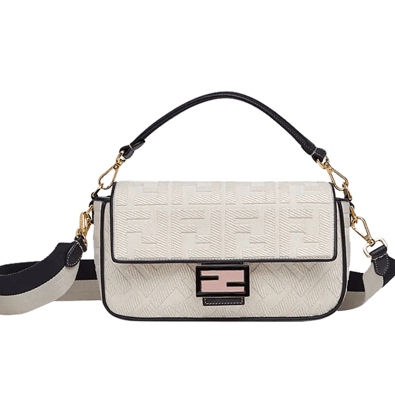 预定 FENDI芬迪 BAGUETTE手袋 中号 FF压纹 手拎单肩法棍包 26*14*4CM