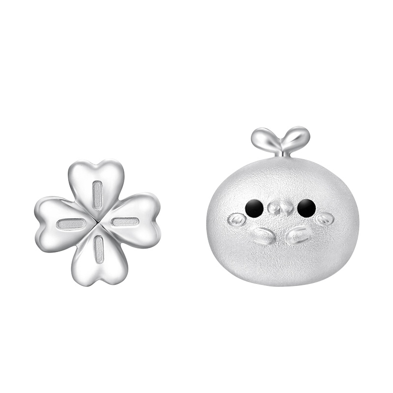 周大福 长颜团子 可爱团子四叶 925银耳钉AB39088