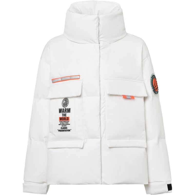 波司登女新款短款羽绒服冬季时尚保暖防风外套