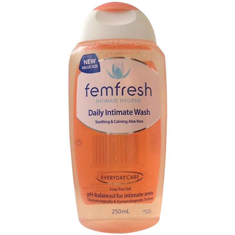 femfresh 芳芯 澳洲洋甘菊女性护理液 250ml 澳版 女性洗液