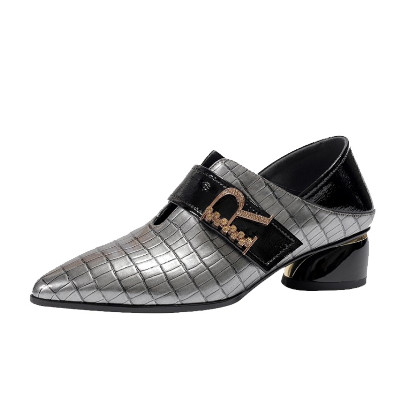 格瑞迪欧 牛皮 银色英伦风女鞋2020年早春新款粗跟单鞋女春款中跟尖头真皮踩跟鞋177-6