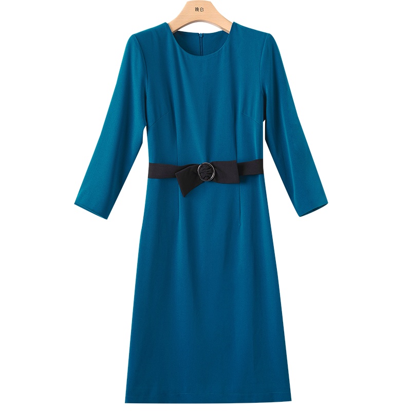 晚白2020秋冬新品简约纯色圆领修身显瘦百搭包臀裙职业连衣裙女