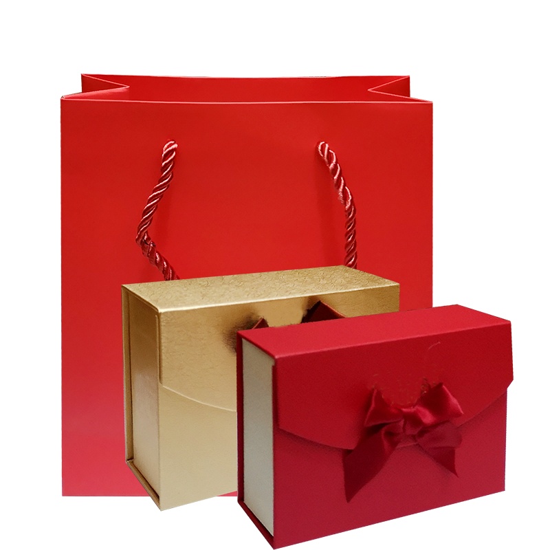 费列罗(Ferrero Rocher)喜糖费列罗榛果威化牛奶巧克力铁盒8粒装礼盒 (含礼袋)