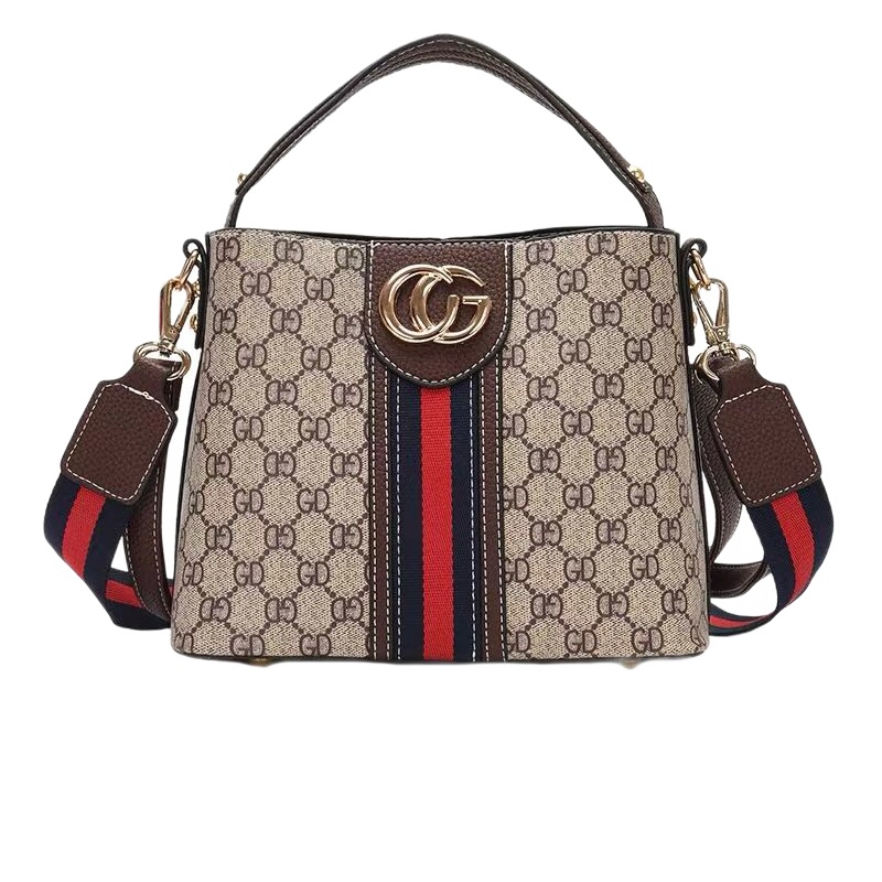 包包女2019新款潮欧美时尚单肩斜挎包宽肩带水桶包百搭大容量手提女包今年流行高级感女士包袋