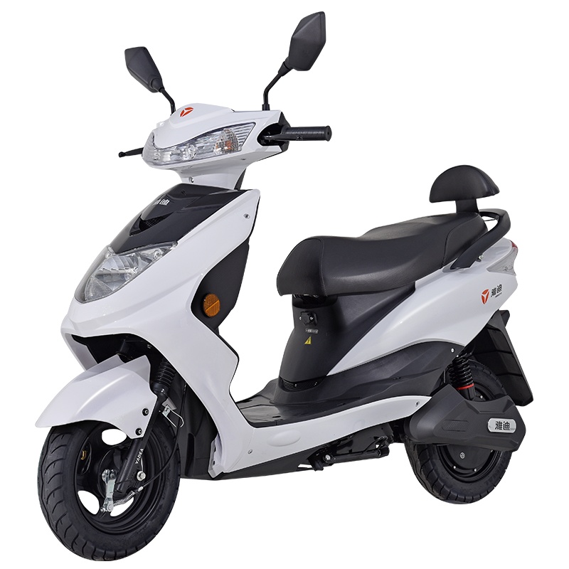 雅迪 新款豪战精致版 铅酸电池电动车 20AH时尚代步车电动轻便摩托车 白色