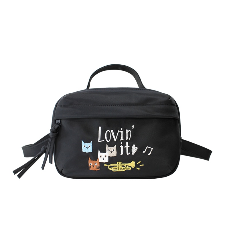 花间公主爱着2021新春季牛津尼龙防水面料布斜挎包女ins刺绣包包时尚女包