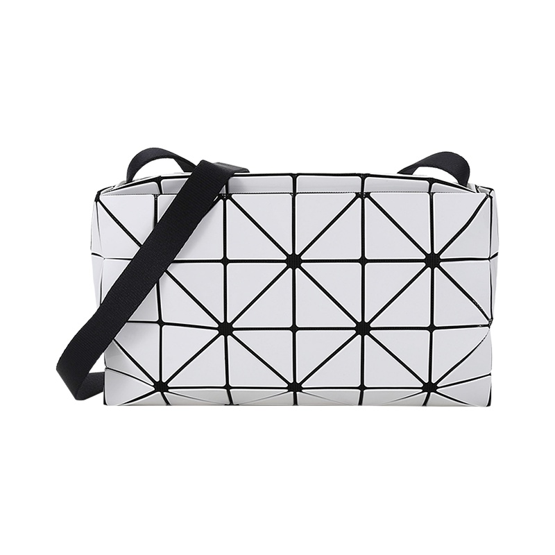 三宅一生 BAO BAO ISSEY MIYAKE 奢侈品 女士PVC手提单肩斜挎包 BB18 AG422
