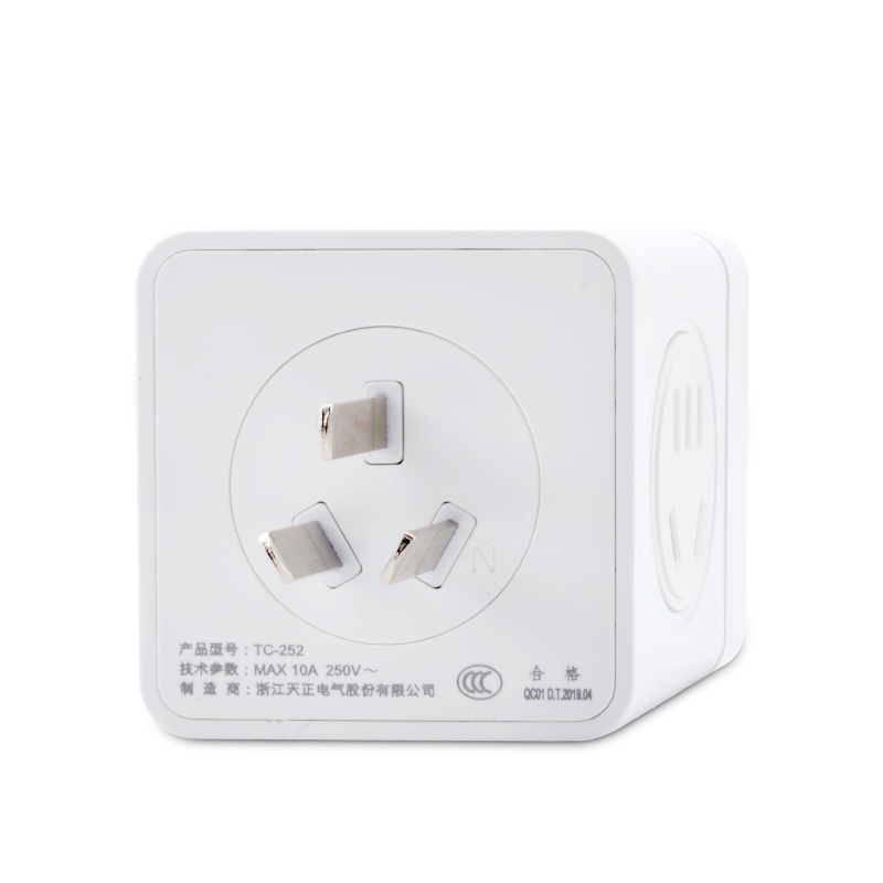 天正电气 魔方插座无线转换器单控开关五位插孔带保护门